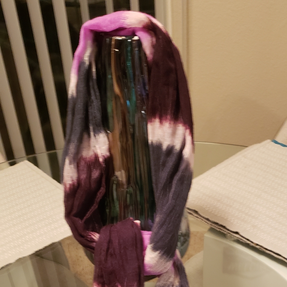 Scarf - Picture 2 of 2